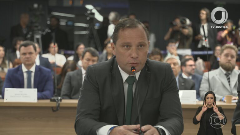 Mauro Cid deve apresentar ao STF nesta terça alegações finais no julgamento da trama golpista - Noticiário 24H