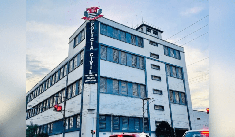 Motorista de ônibus sofre assalto no centro de Marília; três são presos - Noticiário 24H