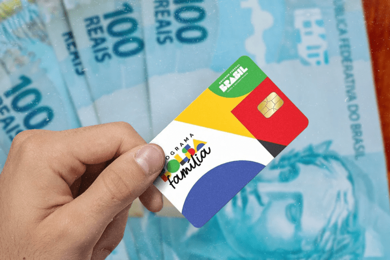 PIX extra acima de R$ 100 será pago em agosto para diversos brasileiros; confira quando e quem receberá! - Noticiário 24H