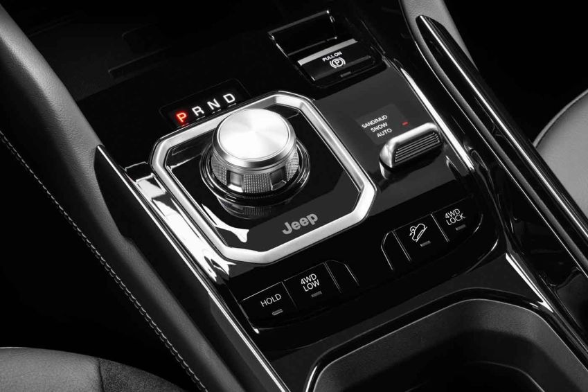 Jeep Commander 2026 ganha novo design e queda de R$ 19 mil na tabela - Noticiário 24H