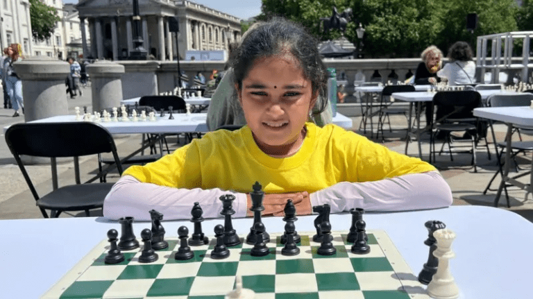A menina prodígio de 10 anos que virou a mais jovem mestre de xadrez - Noticiário 24H
