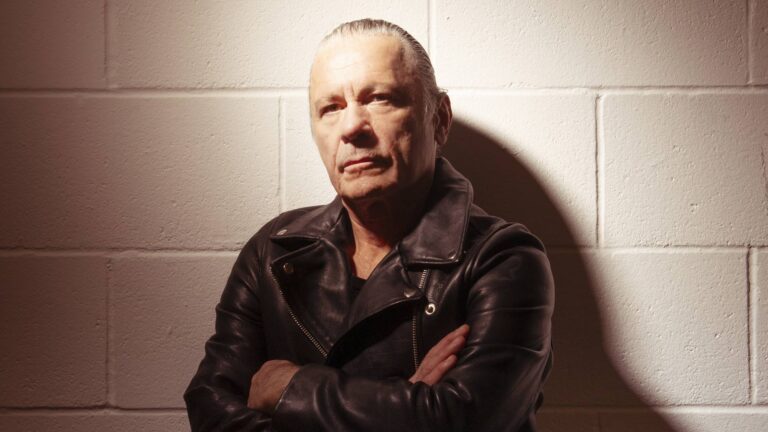 A música do Iron Maiden que Bruce Dickinson cantará no The Town - Noticiário 24H