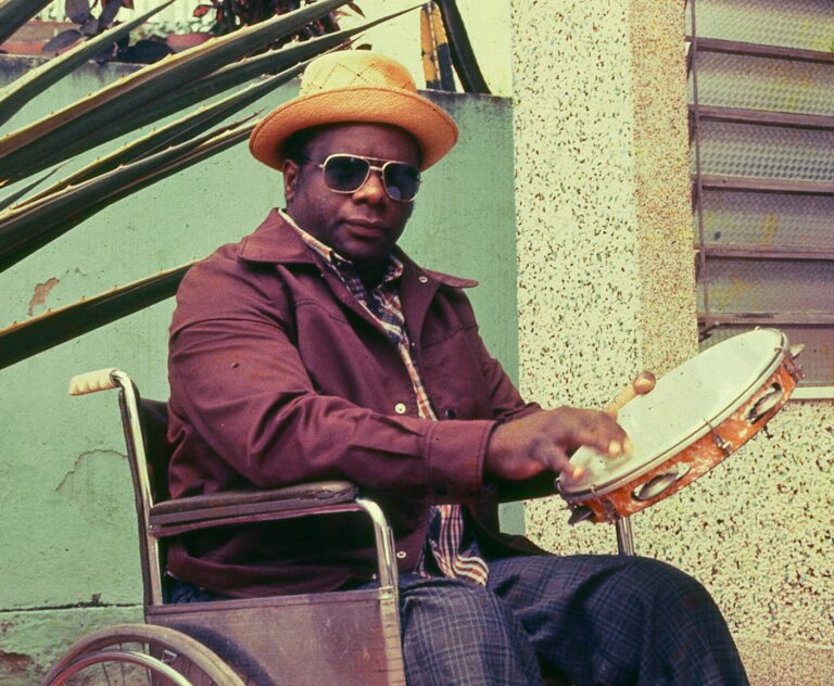 Candeia, politizado sambista que faria 90 anos, se tornou imortal pela força de obra que gera single, show e biografia - Noticiário 24H