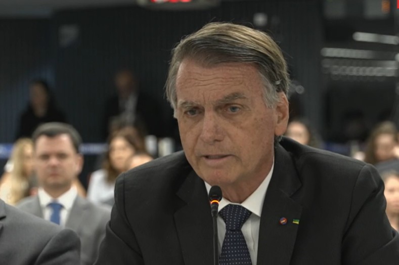 Bolsonaro e outros réus têm até esta quarta para apresentar alegações finais no julgamento da trama golpista - Noticiário 24H