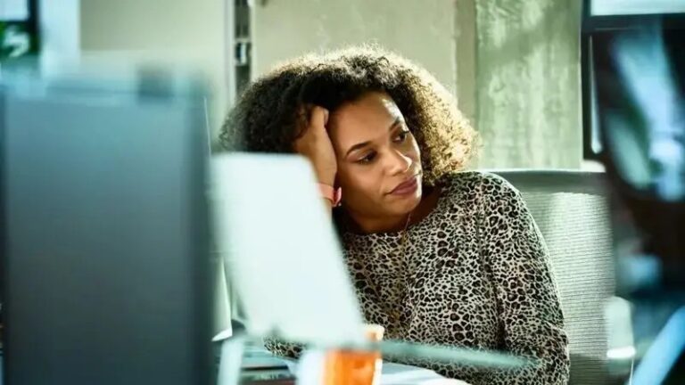 Está se sentindo desestimulado e apático no trabalho? Você pode estar sofrendo de 'rust out' - Noticiário 24H